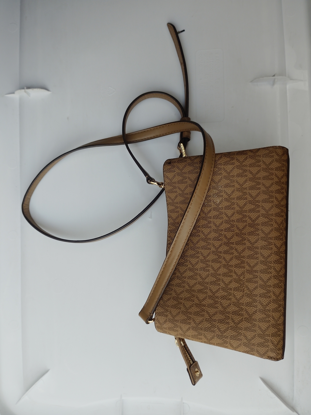 Michael Kors Jet Set Tan Signature Crossbody Bag - Picture 2 of 7